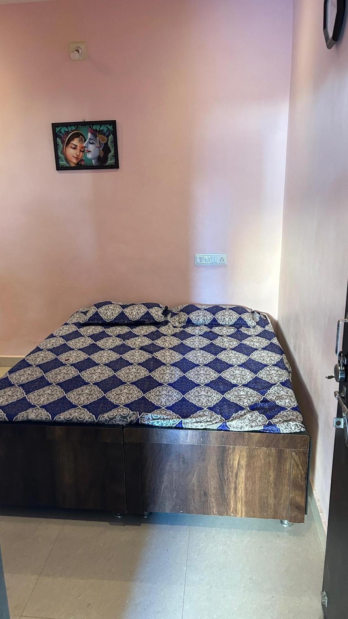Dwarka Home Stay 2 Only Family Extérieur photo